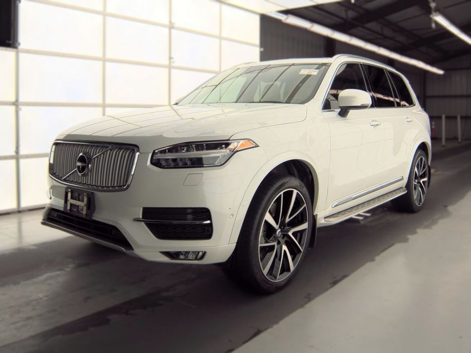 Volvo XC 90 Auta z USA / Zapytaj o więcej ofert!