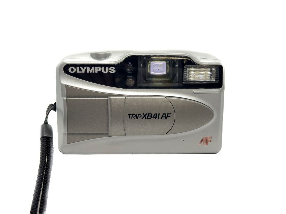 Olympus XB AF41 - японский маленький компакт, потертості