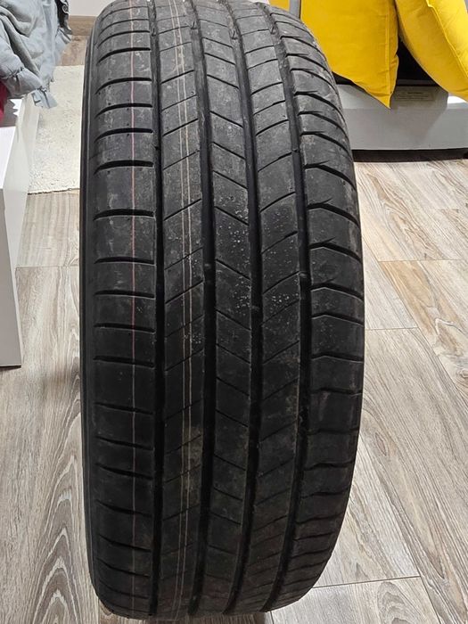 Opony Kumho Ecsta 215/55 R18 letnie  4 szt. Nowe