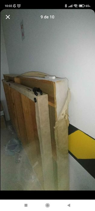 Estrado em madeira maciça