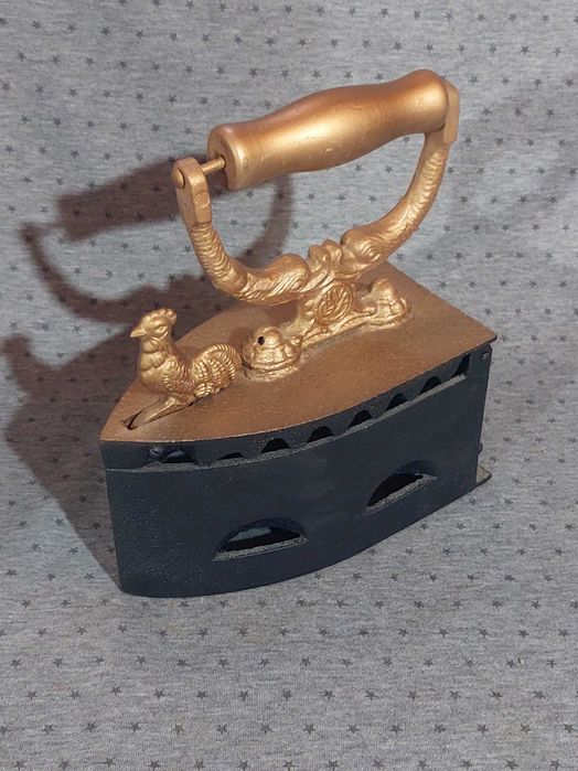 Ferros de engomar antigos