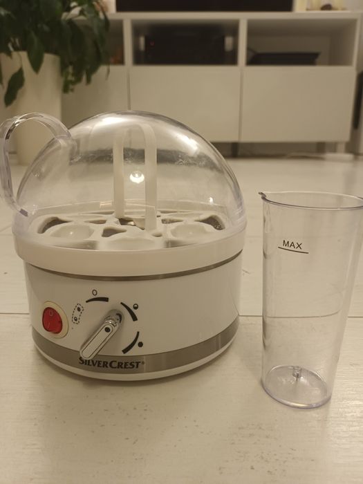 Jajowar, automat, maszynka do gotowania jaj.