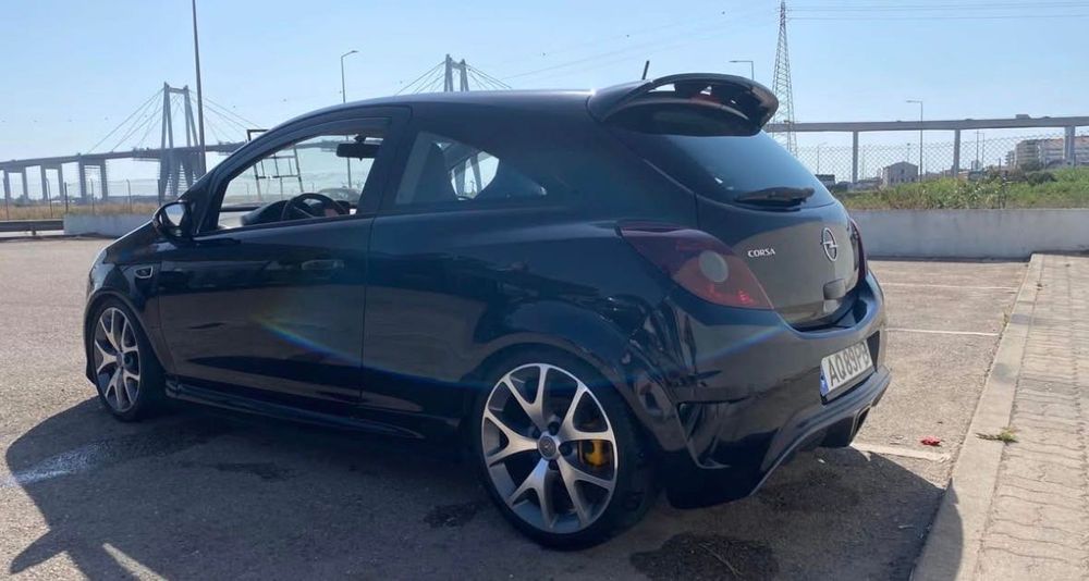 Opel corsa OPC 192cv