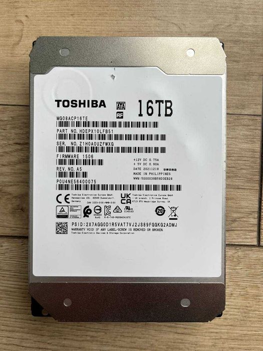 Жорсткий Диск Toshiba 16TB SATA III (MG08ACP16TE) - Уцінка