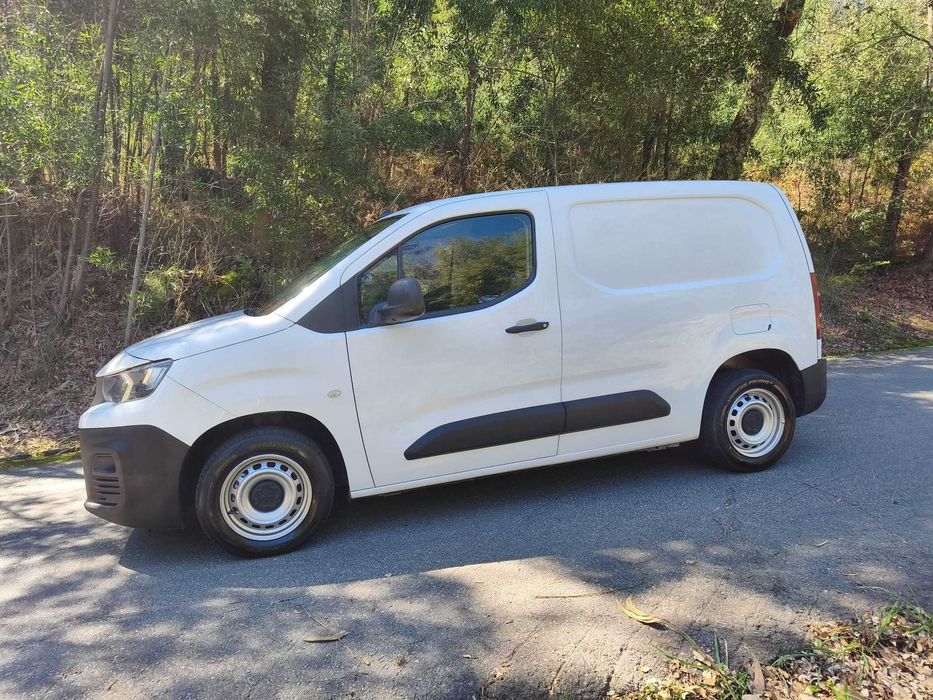 Peugeot Partner 1.6 com IVA Dedutível