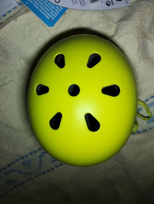 Детский защитный шлем с подсветкой Globber GO UP Lime Green (45-51см)