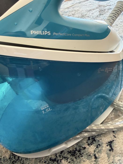 Ferro com Caldeira Philips PerfectCare Compact