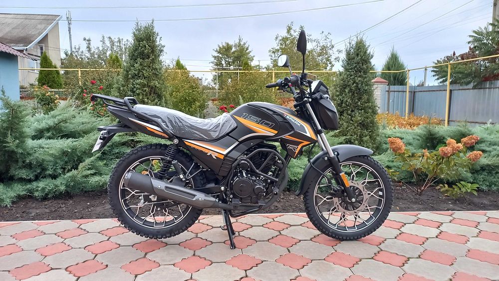 Продам новий мотоцикл SPARK SP150R-12S,м.Синельникове,м-н "Мото-Рай".