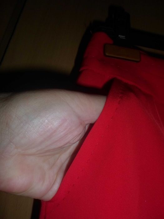 saia com bolsos  para mulher da marca YERA