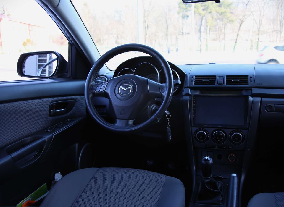 Продам Mazda 3 2006
