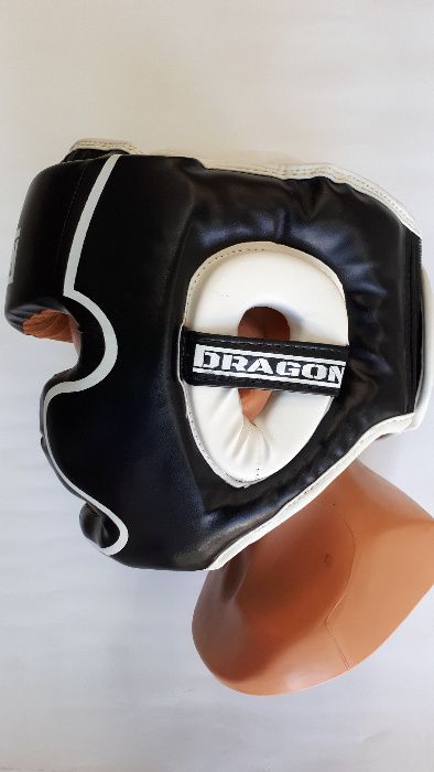 Ochraniacz na głowę do sportów walki Dragon
