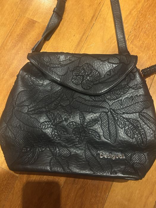 Mala mochika desigual
