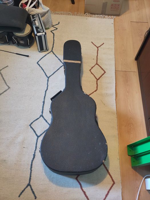 Hard case para guitarra acustica