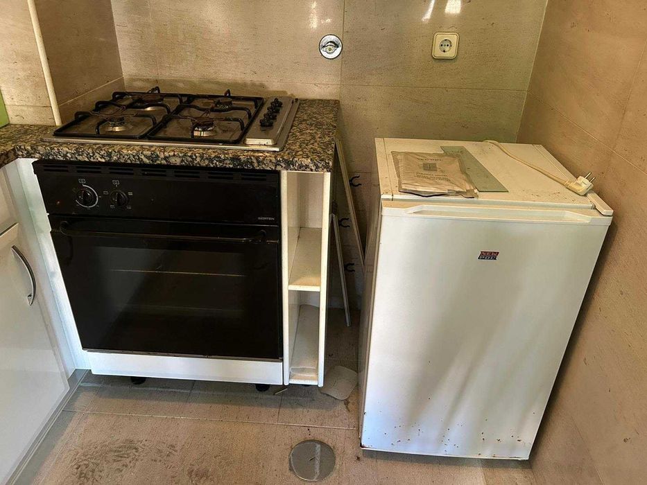 Recheio de Apartamento - Madeiras de qualidade