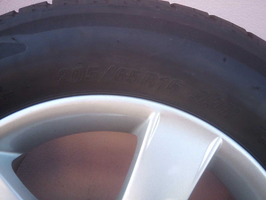 Jantes Subaru 5x100 com pneus novos 205/65r16