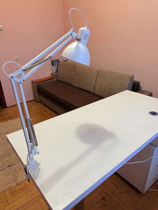 Стіл манікюрний +лампа