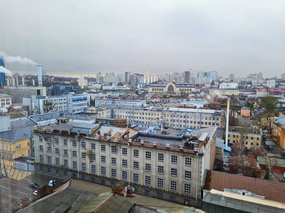 Офіс 141 м.кв Бул. Тараса Шевченка 33Б БЦ Європа Плаза Шевченківський