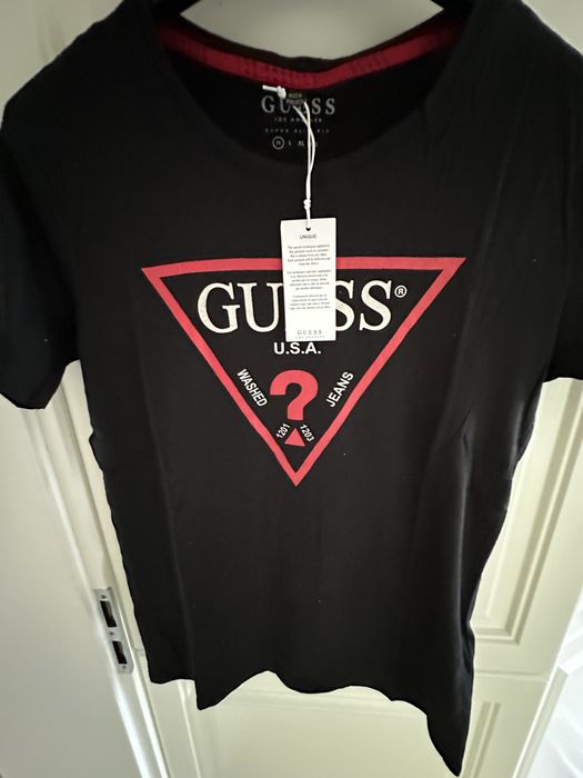 Koszulka GUESS rozm M czarna