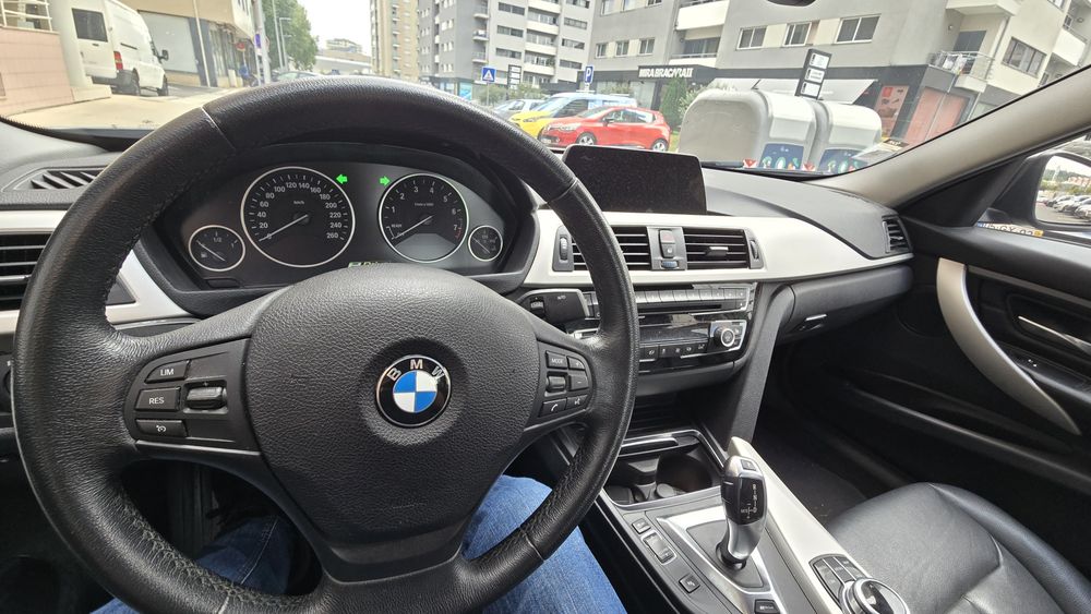 BMW 330e 256CV PlugIn