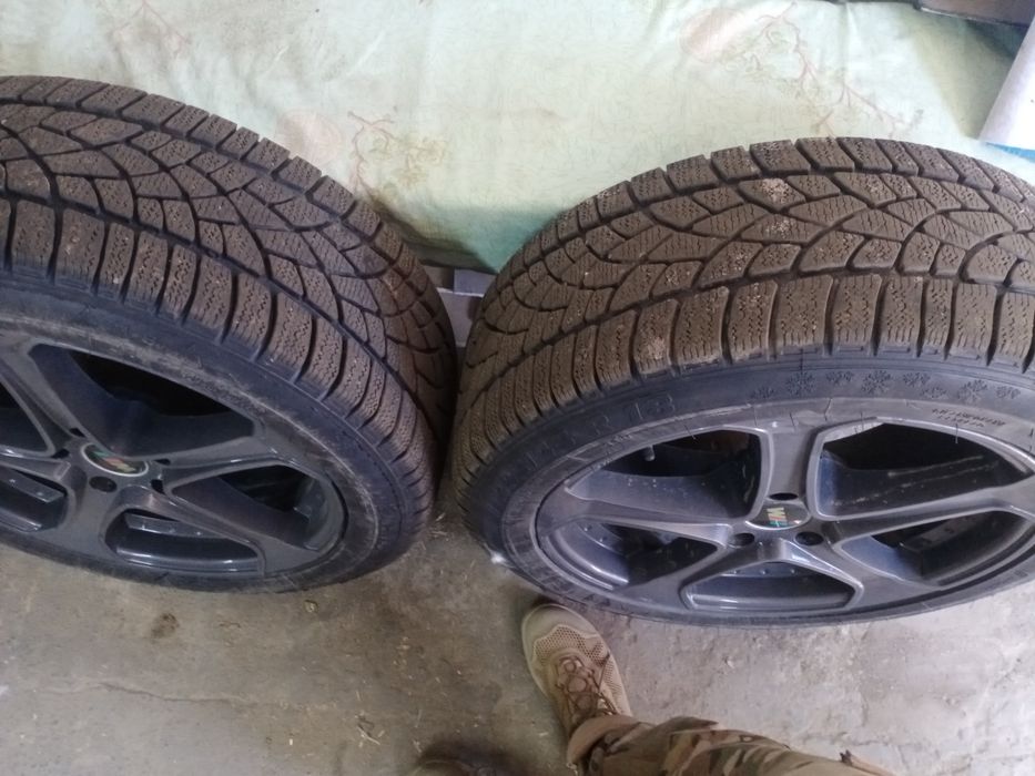 Диски з шинами в зборі на БМВ 5/120 резина R18 245/45