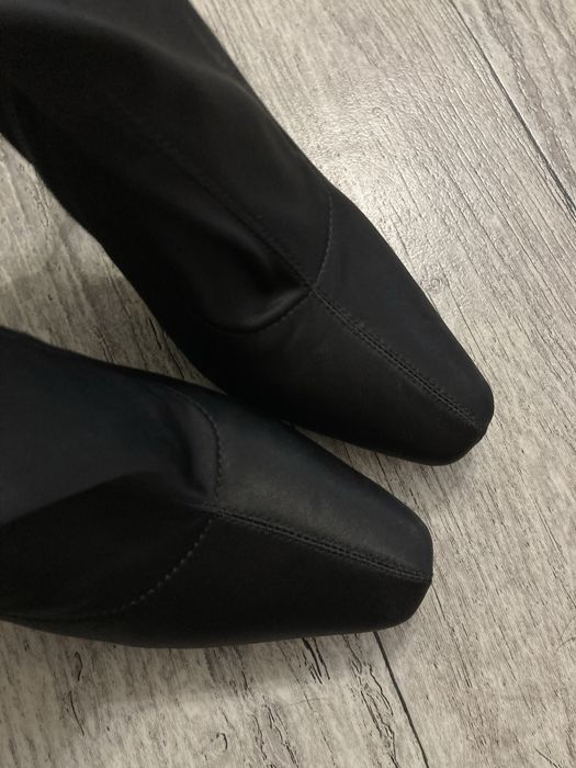 елегантні туфлі 23,5см