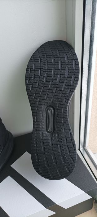 Кросівки Аdidas р.43-44 оригінальні