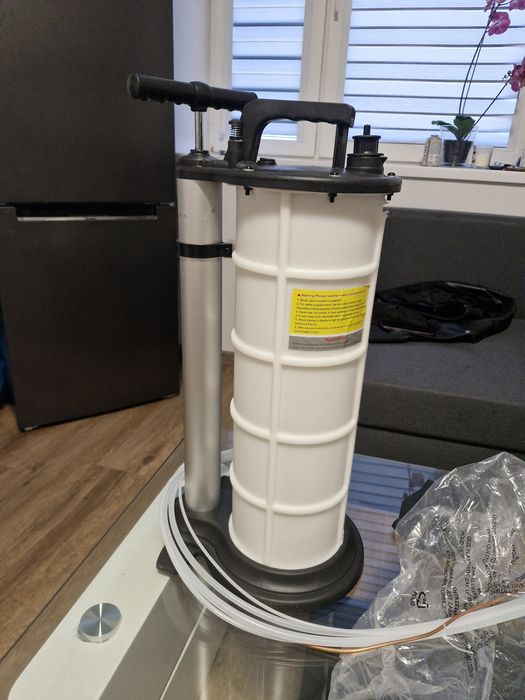 Wysysarka olejow 9L Pneumatyczna ręczna