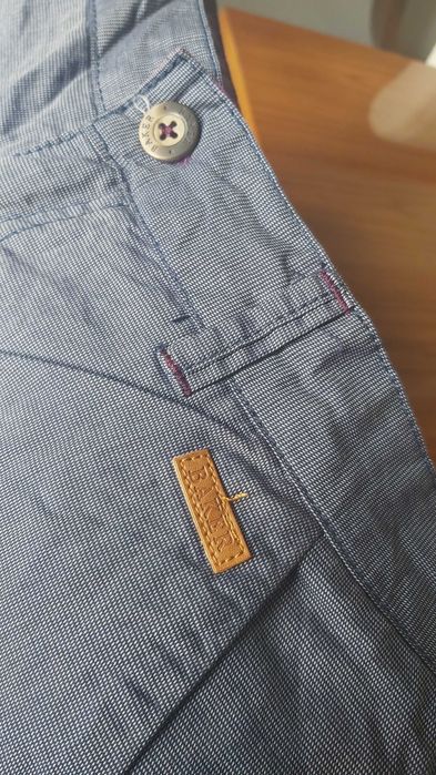 Calcoes novos da ted baker para 14 anos.