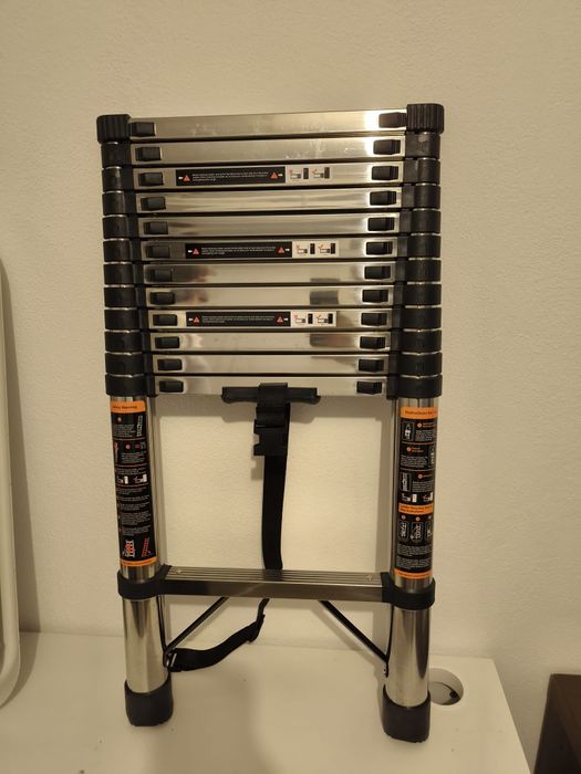 Escada telescópica 3.8m e 5.1m NOVA