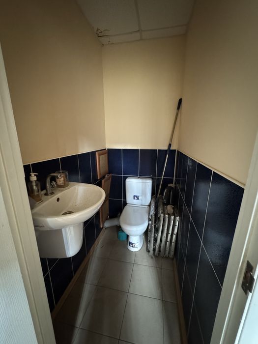 Орерда приміщення 72,3 м.кв, червона лінія, фасад