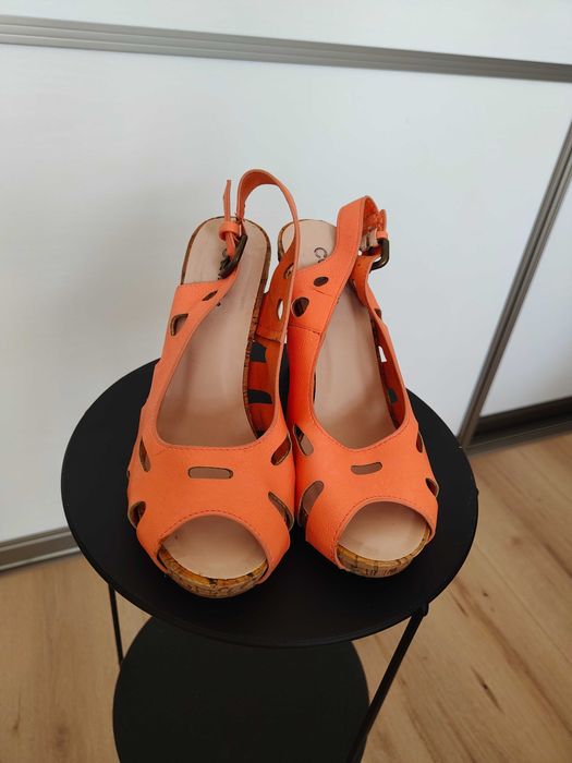 Sandały na obcasie rozmiar 36,5