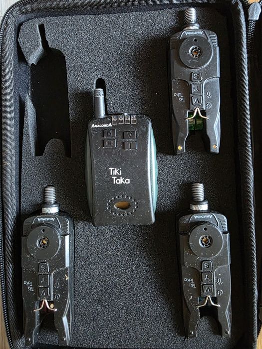 Daiwa n-zon wraz z kołowrotkami i pokrowcem