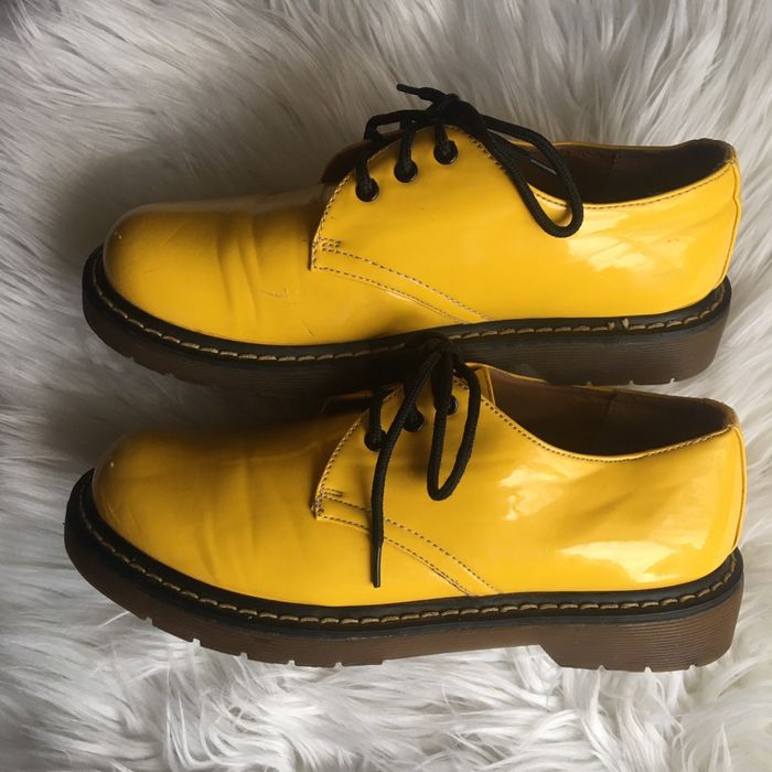 Лаковые туфли под Dr.Martens