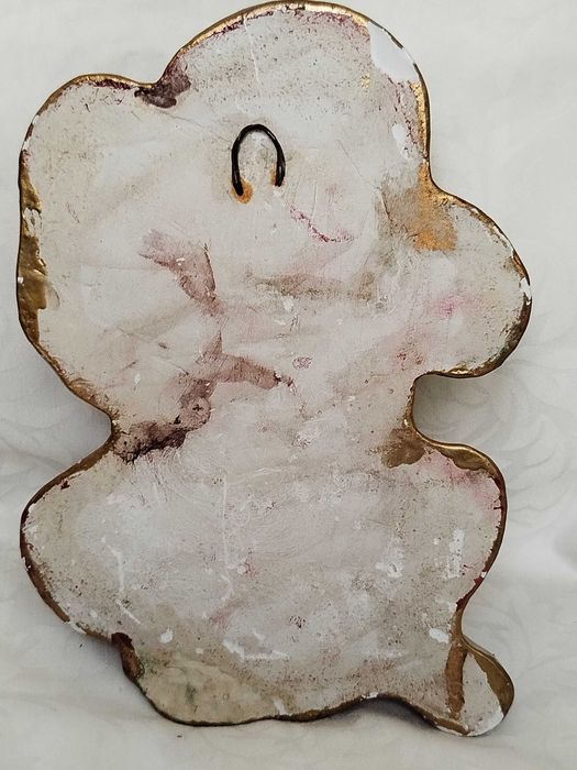 Gipsowa płaskorzeżba aniołek putto amorek do powieszenia