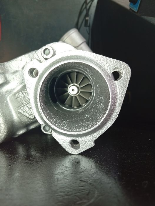 Turbo reconstruido UMM PEUGEOT 2.5 k16