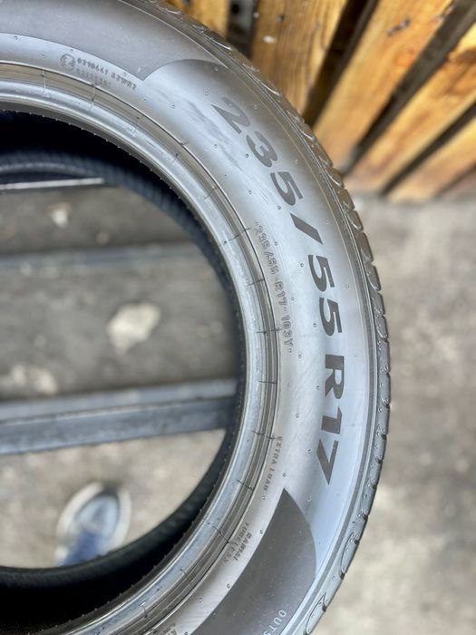 Шини літні 235/55 r17 Pirelli 24 рік