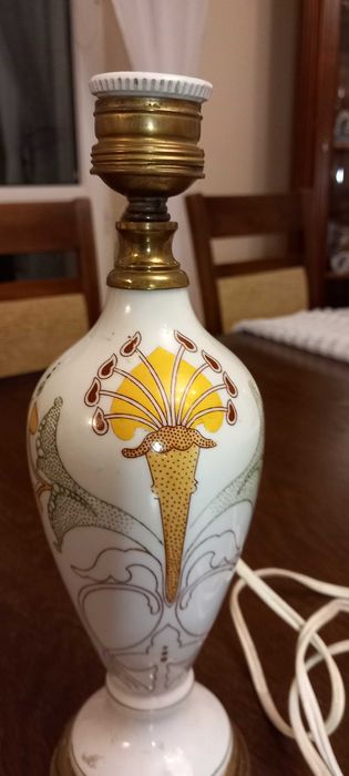 Stara ceramiczna lampa ręcznie wykonana lampa