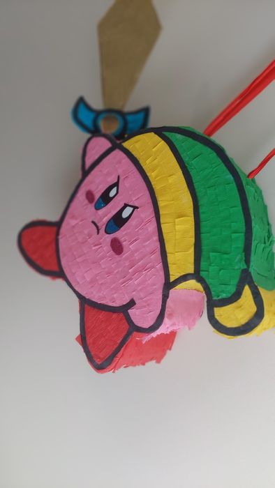 Piniata kirby z mieczykiem 35cm