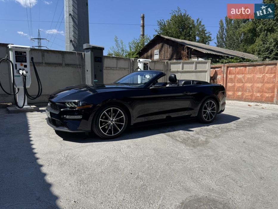 Продам автомобіль Ford Mustang 2019
