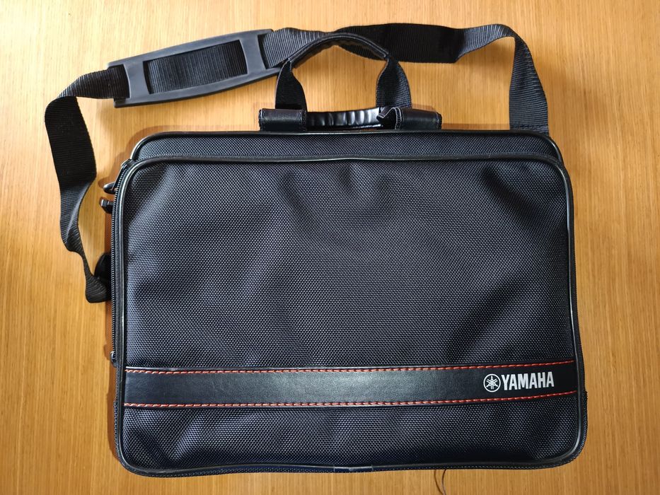 Clarinete yamaha YCL255ES Sib 18 chaves igual a novo!