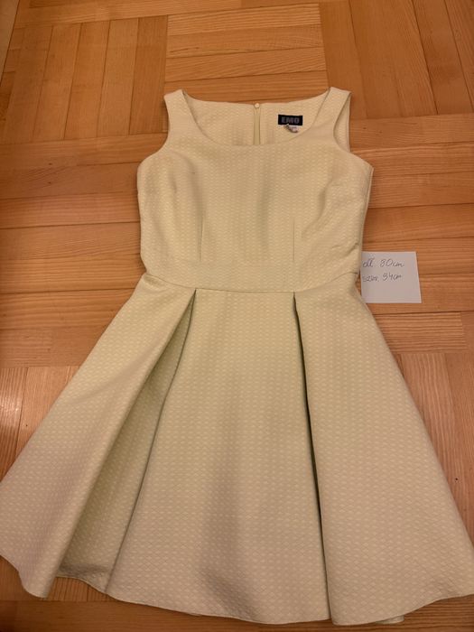 Elegancka żółta sukienka