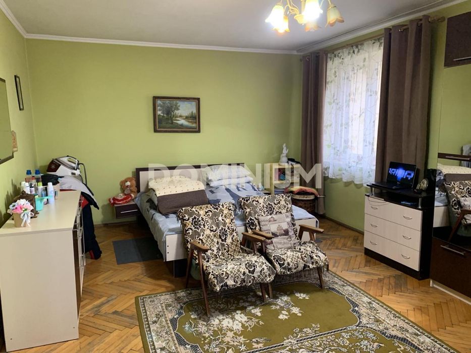 Комфортний будинок для життя і бізнесу у Виноградові