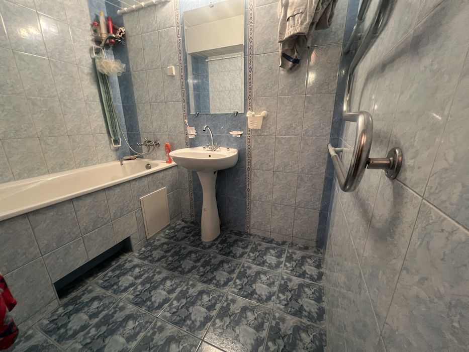 Продам ДОБРОТНИЙ будинок с. Омельник( від Кременчука 15 км)СЕРТИФІКАТ