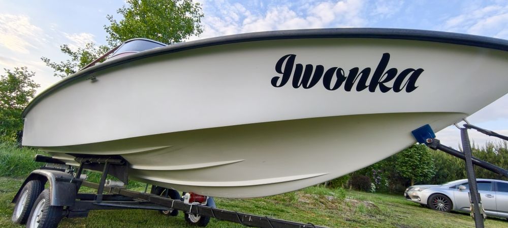 Łódź motorowa Fletcher arrowspeed z silnikiem zaburtowym  50km i przyczepą