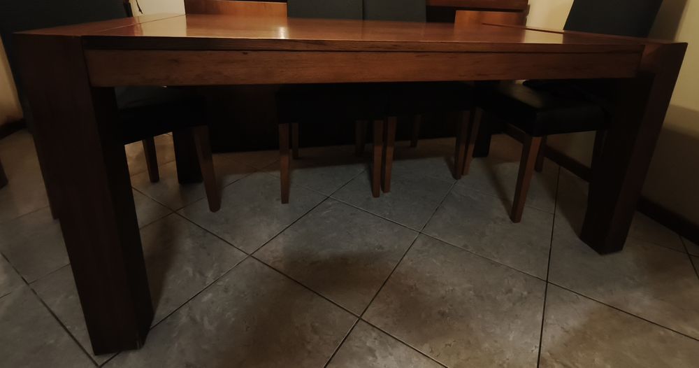 Vendo mesa de sala de jantar