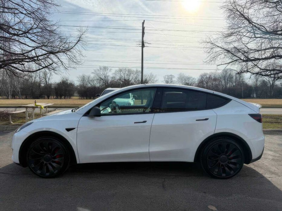 Tesla Model Y Performance      2022