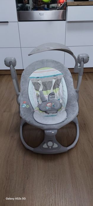 Huśtawka hybrydowa bujaczek elektryczny