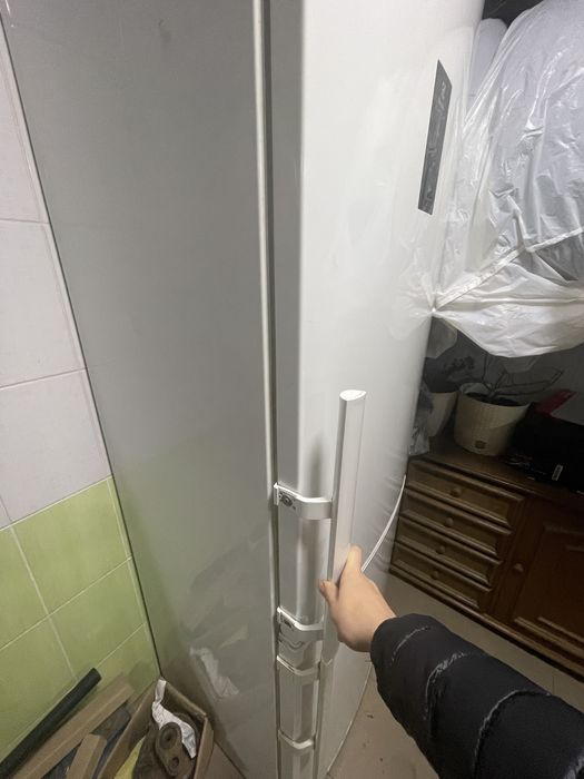 Холодильних двухкамерний Бу