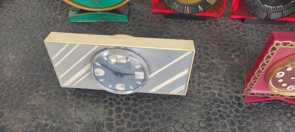 Sprzedam kolekcję zegarków Molnija