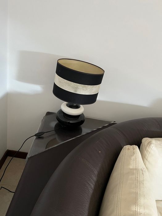 vendo sofá pouco usado mas visivelmente degradada pele sintética